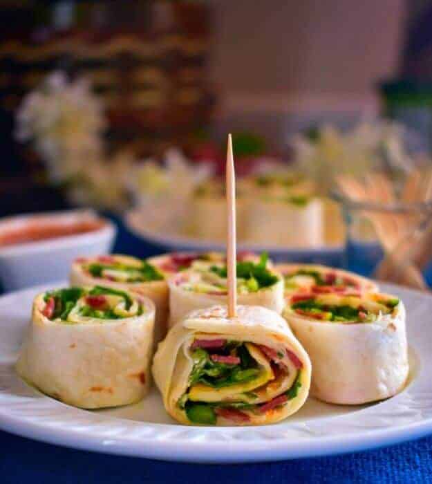 Crunchy Bacon Jalapeno Roll-Ups
